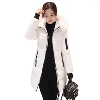 女性用トレンチコート2022大きな毛皮の襟パッド入りコットンジャケット女性冬のパーカー濃い暖かいミディアムレングスフード付きオーバーコートレディアウターウェア