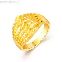 Super billige Goldfarbe klassische Frauen Männer Ringe Verlobungsringe Mode Schmuck Neue L220813