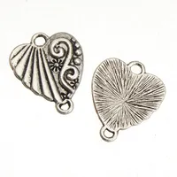 Hallazgos de joyas Conectores de bricolaje para pulseras Pendientes Collares Encantos Antiguos Silver Heart Love Ornamento de metal individual Cosas de 24x18 mm 100pcs