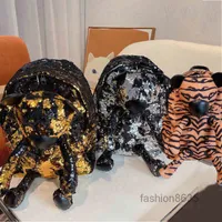 Skolväskor kvinnor sport söt lyx tiger form paljetter läder ryggsäck handväska designer kvinnliga väskor 220307multi pochette