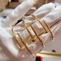 Bracelet glamour de luxe pour dames Bracelet classique Nail Nail Bangle Unisexe Gift de mariage de la Saint-Valentin 18K Jewelry Gold 316L en acier inoxydable