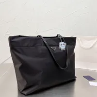 21TOTE Black Nylon Handbag Totes Sac pour femmes Designers Luxury Bags High Capace Medies Casual Shopping
