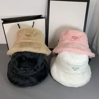 Fashion Brand Designer Bucket Hats Men and Women Autumn and Winter Plush Solid Color Warm Metal Triangle Hat