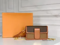 Вечерние сумки на плечах сумки 2022 Женские дизайнерские дизайнеры дофиновой сумочка Мессенджер Николас Гескуйер, окисляющий подлинное кожаное элегантное плечо