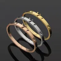 2022 New Titanium Steel Men bangle 3 Colors Fashion Women's Designer Bracelets Classic Unisex Couple Jewelry200C