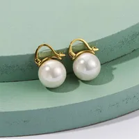 Ruiyi Real 925 Estilo de plata esterlina Estilo vintage Pendientes naturales de perlas de agua dulce Mujeres 18K Gold D Shape Claps Pendientes226E
