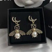 Projektant marki Orecchini Earring Women Stud luksusowa pszczoła Pendant Pearl Rhinestone Crystal podwójny literę 925S Srebrna biżuteria
