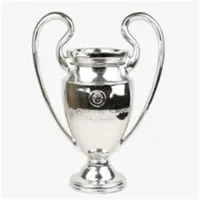 European Football League Championship Trophy und der St. Birder Cup257J