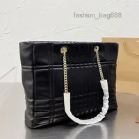Evening Bags Classic Shopping Bag Cross Body Bucket Bags Shoulder Handbag Purse Women Tote Chain Metal Hardware Letter Decorate Thread Wallet Large Capacity