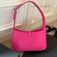 이브닝 가방 겨드랑이 숄더백 토트 가방 여성 핸드백 봄 여름 금속 하드웨어 편지 지갑 핑크