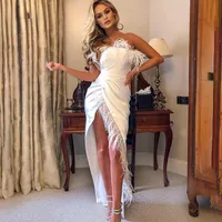 2023 Celebrity Red Carpet Dresses Amazing white feather Evening Dresses strapless side split sheath special Occasion prom Party Gowns