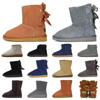Designer Boot Luxury Womens Snow Mini Ankle Kort l￤der Vinterplattform St￶vlar Chestnut Gray Black Bow -kvinnliga damer Girls Booties Stivali Bottes Shoes