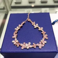 Luxus süß rosa Blumenkristall Diamant Charmalm Armband für Frauen SWA Brand Designer Shining CZ Steinarmbänder Hochzeitsfeier Schmuck Geschenk