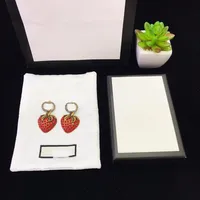 Orecchini di fragole di diamanti rossi Orecchini in difficolt￠ retr￲ per donna con orecchini ago argento sterling S925 Supply2796
