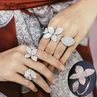 Clusterringen Luxe zirkoonvlinder Open Micro Pave Setting Rose Flower Big Women Finger Anneaux Sieraden