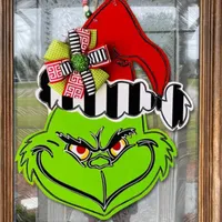 ديكورات عيد الميلاد منزل منزل خشبي رقم غرينش معلق الشعر الأخضر الوحش الوحش غرينش إكليل