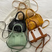 HBP Bucket Bag Women's 2022 Nuevos bolsos de hombro urbano Tendencia de bolso de moda simple Totas casuales
