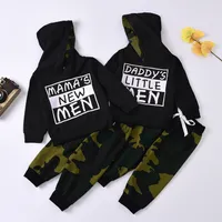 Conjunto de ropa para bebés Traje deportivo Sports Army's Army's Green Camuflage Los pequeños de papá Mamá Mama