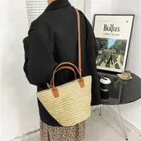 2022 Kvinnor Straw Handbag Woven Tote Shopper Bucket Bag Panier Purse Basket Hobo Fashion Beach Bags Luxury Designer Travel Crossbody Shoulder