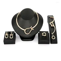 Boucles d'oreilles de collier Set African Fashion Women Bracelet Party Retro Style Ring Jewelry