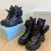 Stivali da combattimento caviglia Piattaforma zeppe con bottini piatti in pelle peperoncino tacchi a blocchi di punta a blocchi rotondi di lusso di un brevetto di lusso per le donne face x0zx#