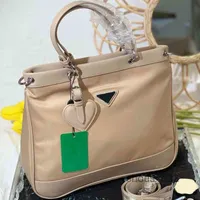 Luxury Designertote Briefcases Bags Women Shopping Handbag Shoulder PACKS High Quality Nylon Crossbody Female Travel Purses 220402Multi Poc