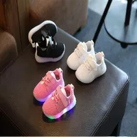 China whole 2018 new spring fashion casual running sneaker mesh toddler kids shoes light led baby girls boy hook loop rubber breathable301P
