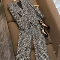 Tweedelige broek voor dames juni lippen Merk hoogwaardige vrouwen borduurpatroon lange blazer elegante set designer pakken groothandel XS-3XL 220924