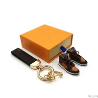 2022 High Qualtiy Luxury Cousqueurs de cl￩s de porte-cl￩s Key Chain Gift Men Women Car Bag des cl￩s de voiture avec bo￮te et emballage baiying