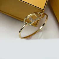 Pulseira de ganga de moda pulseira para homens mulheres fivela de ouro vers￡til pulseira designers Love Bracelets Luxurys presente d2109165z