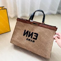 2022 kadın tasarımcı totes plaj çantası f saman kabuklu rafia tote çanta büyük çantalar kitap tasarımcıları çanta kadın alışveriş 220811