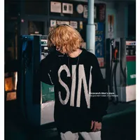 남성 스웨이터 회사 Black Saint Style 니트 풀오버 Sin Streetwear 캐주얼 불규칙한 깨진 스웨터 분위기 빈티지 점퍼 느슨한 저지 220921
