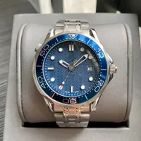 2022 Mens relógios profissionais 300m James Bond 007 Dial azul Sapphire Watch Automatic Watch's Watch BP Factory