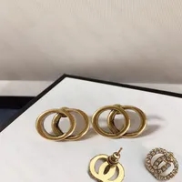 Klasik Tasarımcı Sapı Küpe Kadın Tasarımcı Kulak Yüzüğü Elmas Altın Renkli Doğum Günü Hediye Takı 2 Stilleri