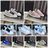 22ss Designer suede flat casual shoes white black panda sneaker lace-up round head women freeway sneakers cut-out thick soles