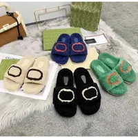 Dise￱ador de zapatos informales Invierno zapatillas calientes de piel calientes entrelazadas de lana de lana Sandalias de recorte de mujeres