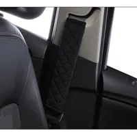 2 pezzi Copri di sedile per auto Coperture per imbottitura nera cuscinetto morbido peluche protettore cuscino Sicurezza del cuscino per gli adulti bambini