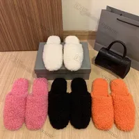 Casual Shoes Womens Cosy Slide Sandal Wool Slides Black Fake Shearling Semi-Square Toe Open Back Woman Furry Recycled Faux Fur Luxurys Winter Slippers