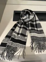 Classical Designer Scarf Check Plaid Pattern Winter Cashmere Scarves Female Large Pashmina With Box Optional