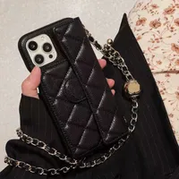 Iphone 14 Case Luxurys Brands Cell Phone Cases Cross-body Womens Mens Fashion Designers Phone Cover With Chain for 13 12 11 Pro Promax 14pro 14plus 14promax