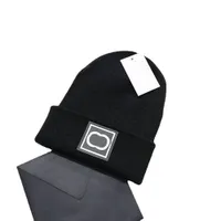 캔디 컬러 니트 모자 패션 레터 인쇄 캡 인기있는 따뜻한 바람 방풍 스트레치 멀티 컬러 고품질 비니 모자 성격 거리 스타일 커플 헤드웨어