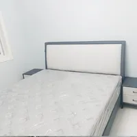Sovrum möbler tyg säng nordisk modern minimalistisk teknikduk