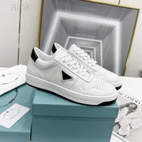Downtown Leather Sneakers Sporty Shoes For Man Woman Basket Sneaker Designers Casual Shoe White Black Blue Red Rubber Sole Trainer size