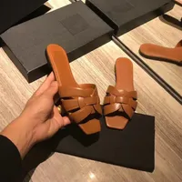 2022 Designer luxury women sandal Tribote smooth Muller sandals Sexy ladies summer slippers good quality with box size 35-42220M