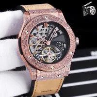 Gravure OpenWork Ultra Thin Mens Watch Rose Rose Gold / Yeloow Gold Mouvement automatique Sapphire Crystal Classic Luxury Wristwatch 8 Couleurs