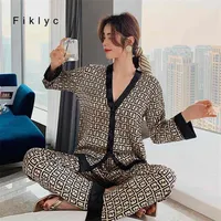 Fiklyc Women's Women's Pijamas Conjunto V Design de pescoço de luxo letra de letra de luxo de roupas de dormir como roupas de noite de casas Pijamas S243J