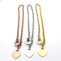 2021 New famous brand 316L titanium Steel 18K gold plated necklace short chain silver man heart necklace pendant for women couple 2163