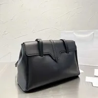 أكياس الكتف 22 Bangs New Mailman Bag Handheld Flip Tote Fashion للنساء سعة كبيرة الكتف الإبطين للرجال والنساء