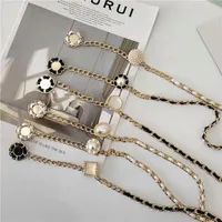 Cadenas de cintura de dise￱ador Marcas de moda Cintur￳n de cadena de lujo para mujer Vestido de fiesta de bodas Cinturones de cintura de perla de flores doradas