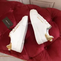 2022 Luxus -Designer -Sneakers Schuhe Screener Beige Leder Italien Vintage Herren Damen rote Webstreifen Ss Farbe Gummi Sole Clas Pxi